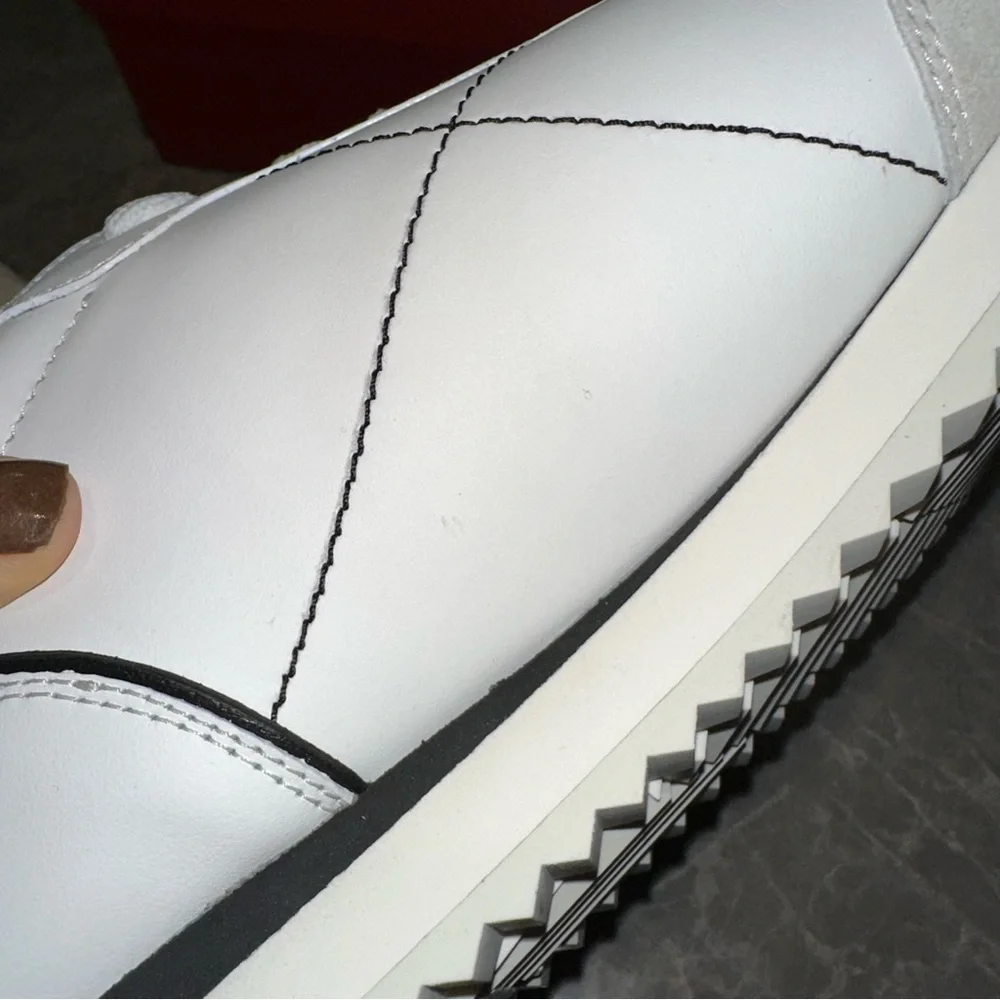 New Size 44.5 Valentino Garavani Retrorunner Sneakers White Black